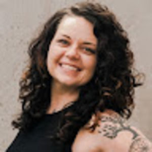 Meet your Posher, Monica